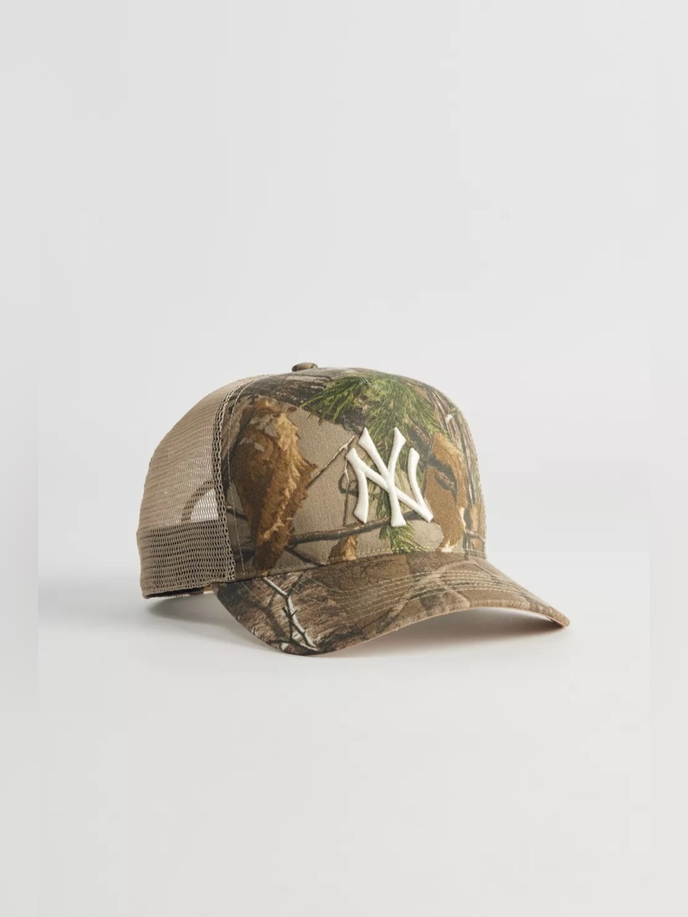 ’47 Brand MLB New York Yankees Camo Hitch Trucker Hat